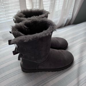 Bailey Bow Uggs
